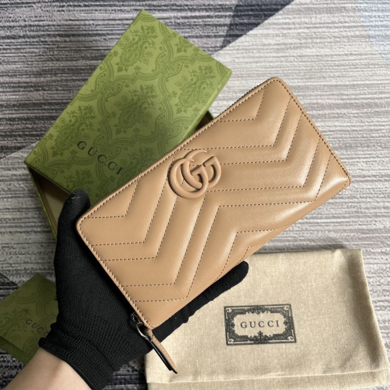 G*u*i wallets & purse